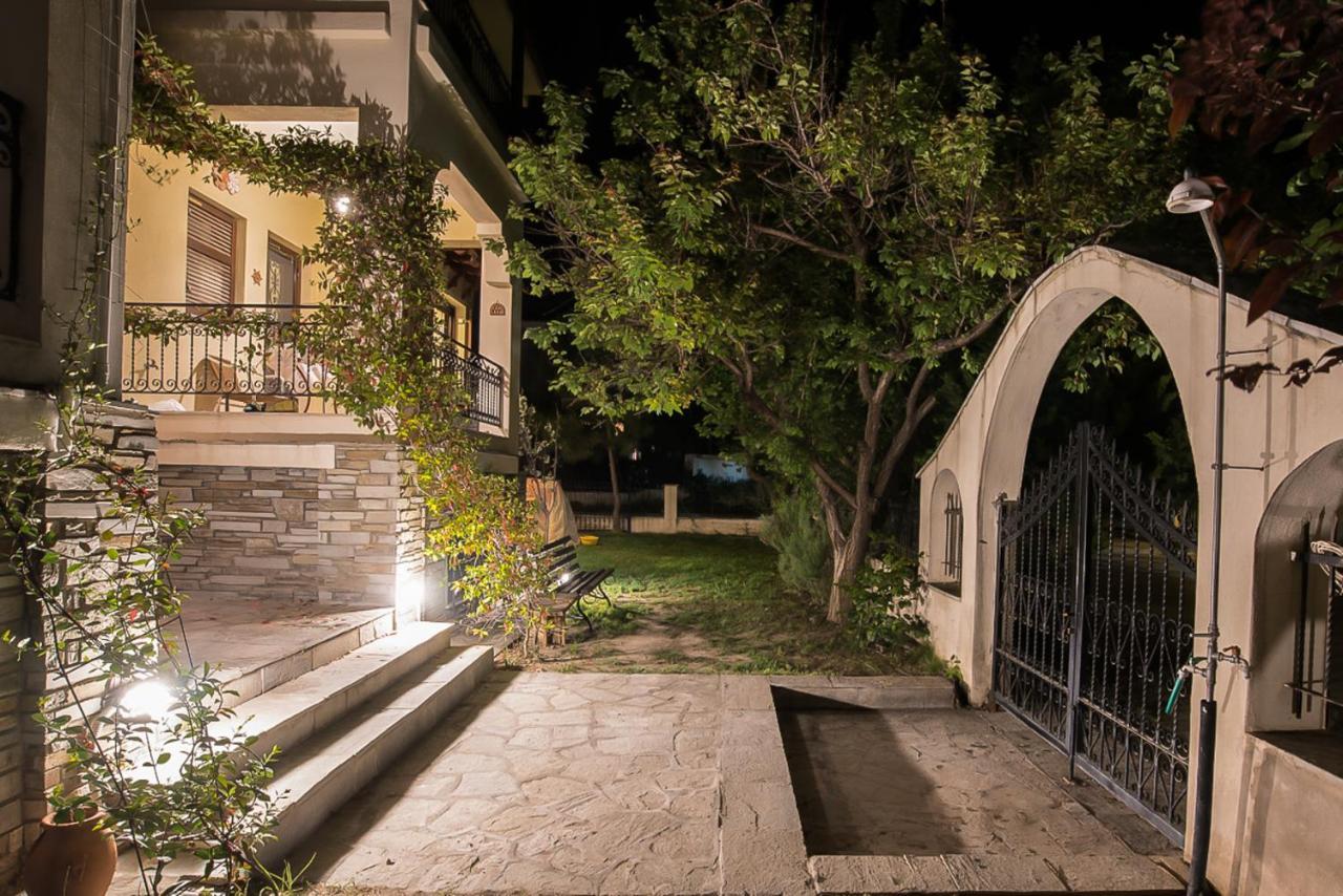 Seasidelongo Houses 1 Min From The Beach Of Nikiti Exterior photo