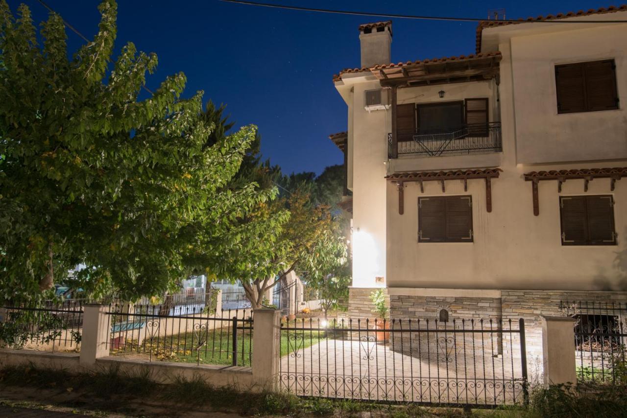 Seasidelongo Houses 1 Min From The Beach Of Nikiti Exterior photo