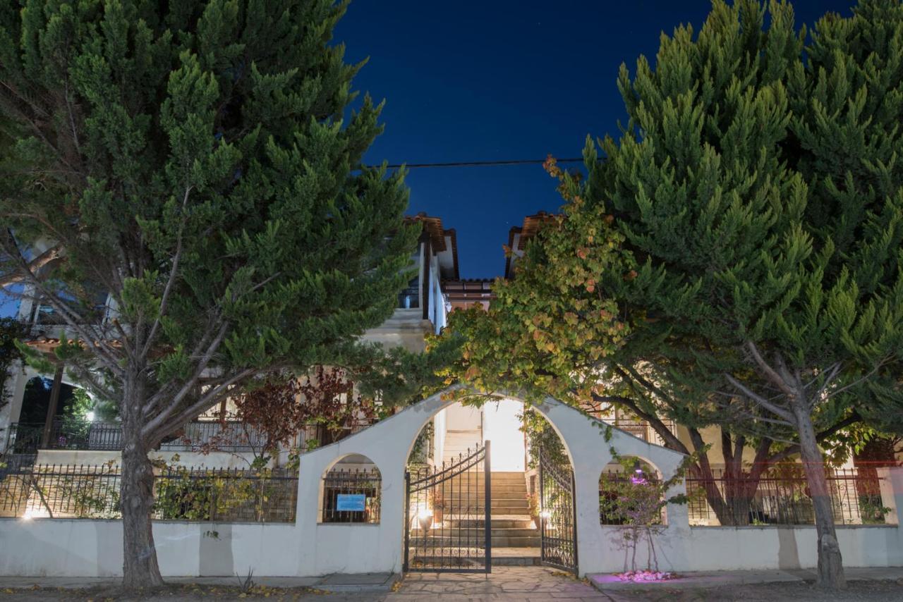 Seasidelongo Houses 1 Min From The Beach Of Nikiti Exterior photo